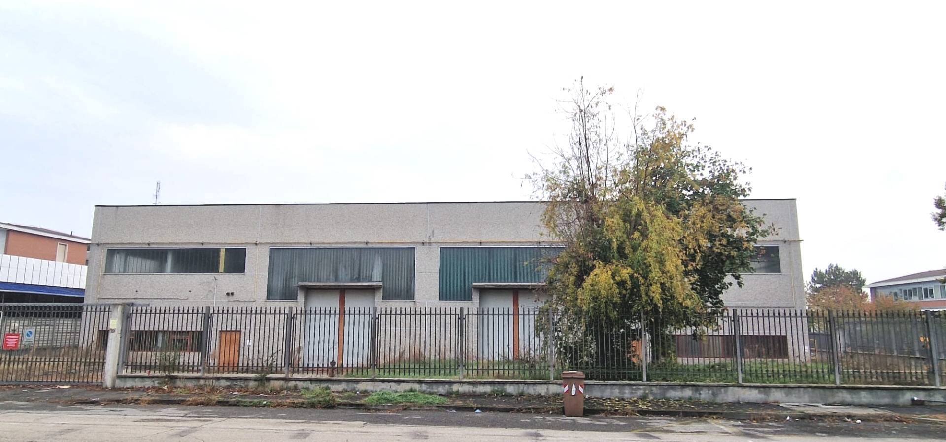 Foto 3 - Shed Via Calatafimi
 
15, Nichelino - photo 2