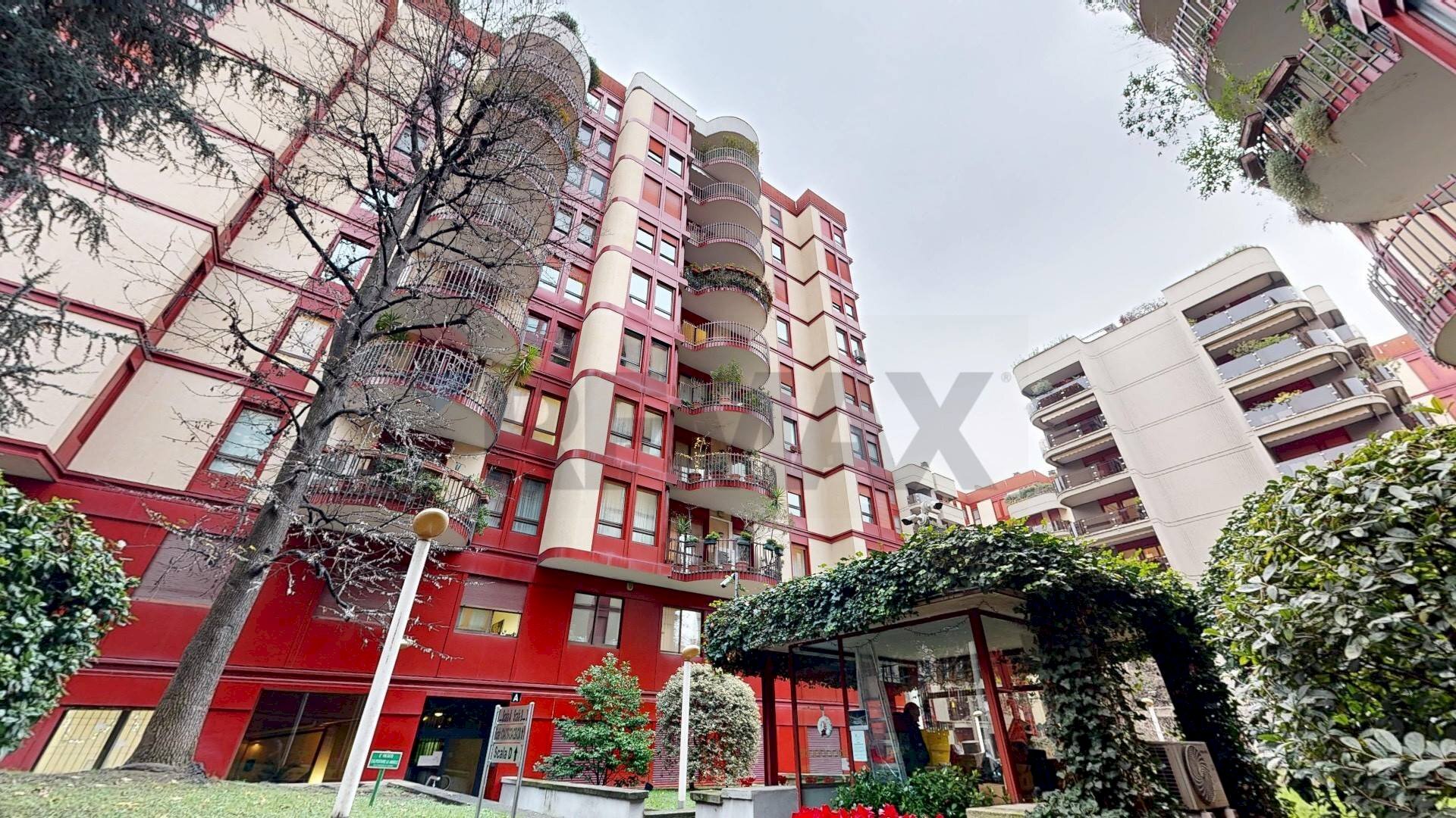 Edificio all\'aperto - Bilocale Via Correggio
 
19, Milano - foto 1