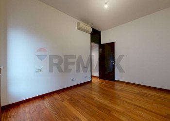 Stanza vuota - Bilocale Via Correggio
 
19, Milano - foto 9