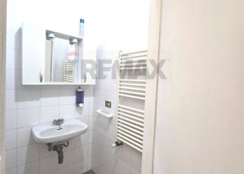 Bagno - Laboratorio via imbonati
 
72, Milano - foto 14