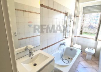 Bagno - Bilocale Via Padre Luigi Monti
 
15, Milano - foto 8