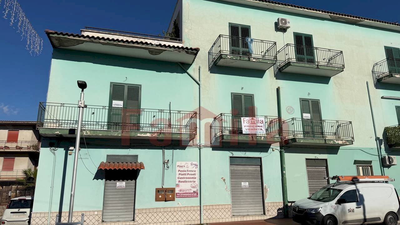 Foto 2 - Locale Commerciale Sperone - foto 2