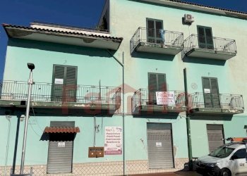 Foto 2 - Locale Commerciale Sperone - foto 2