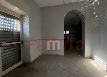 Foto 3 - Locale Commerciale Sperone - foto 3