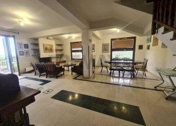 Sala da pranzo - Casa indipendente VIA PER CASTELFORTE
 
173, Minturno - foto 17