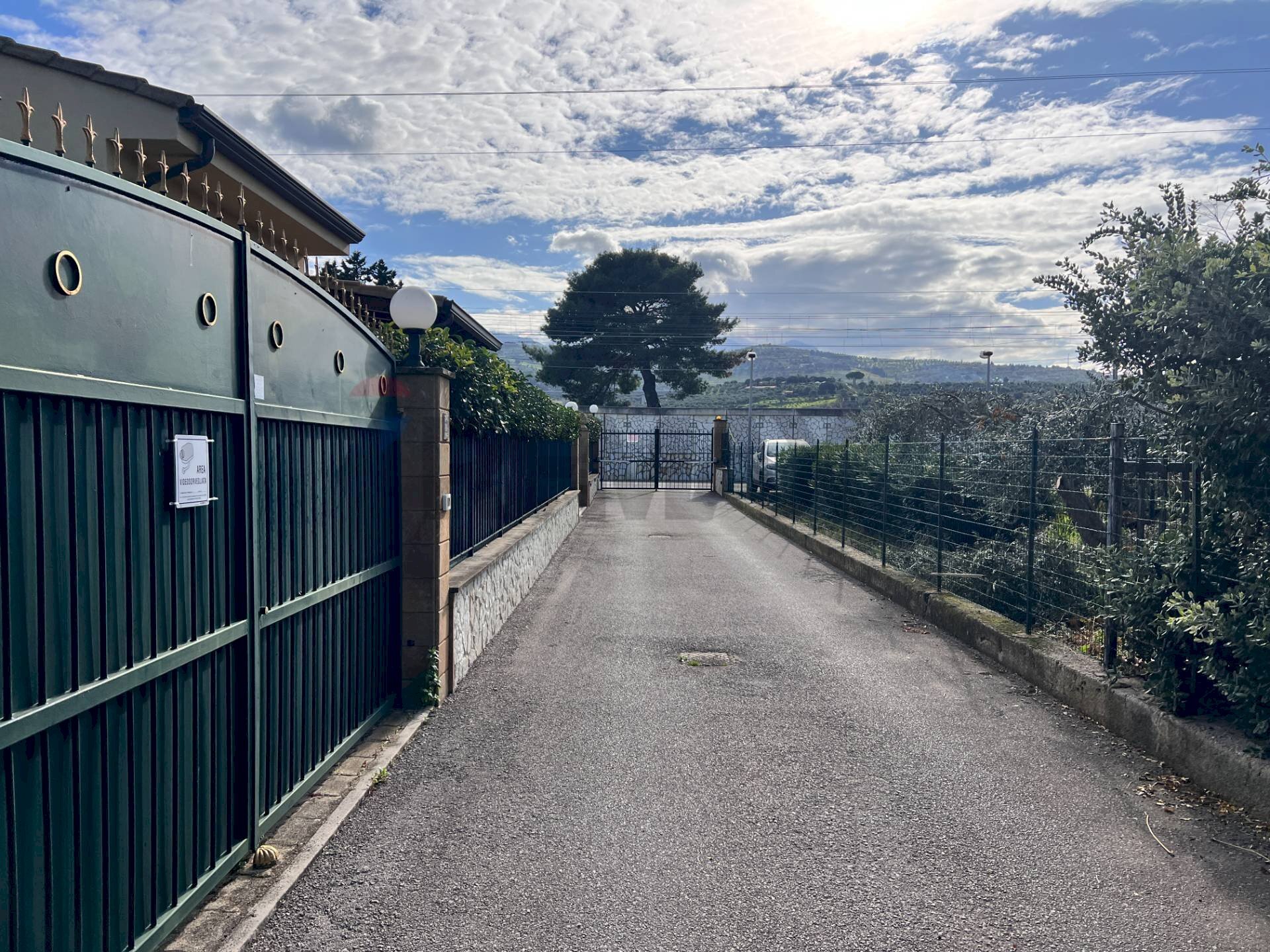 Non correlato - Casa semi indipendente Viale San Francesco
 
53, Campofelice di Roccella - foto 2