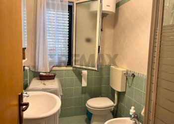 Bagno - Casa semi indipendente Viale San Francesco
 
53, Campofelice di Roccella - foto 17