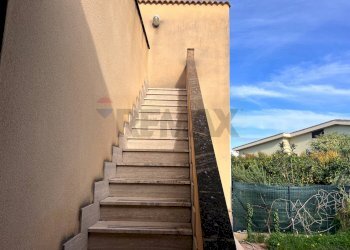 Scale - Casa semi indipendente Viale San Francesco
 
53, Campofelice di Roccella - foto 21