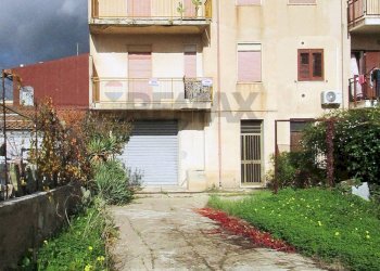 Edificio all\'aperto - Casa indipendente Gibellina - foto 2