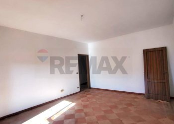 Stanza vuota - Casa indipendente VIA CIELO D'ALCAMO
 
49, Gibellina - foto 19