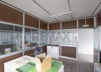 Cucina - Capannone C.DA CANCELLI
 
SNC, Castilenti - foto 32