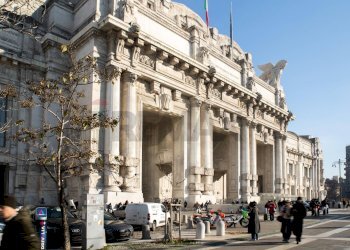Edificio all\'aperto - Cafeteria - Cold Bar Piazza Quattro Novembre
 
1, Milano - photo 19