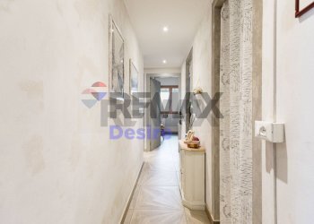 Hall / corridoio - Three-room apartment Milano - photo 12