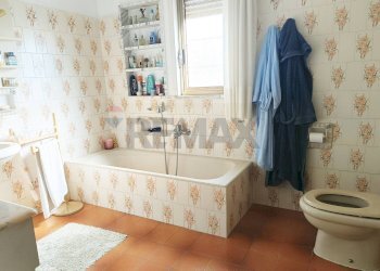 Bagno - Appartamento Via Giosuè Carducci
 
8, Torchiarolo - foto 16