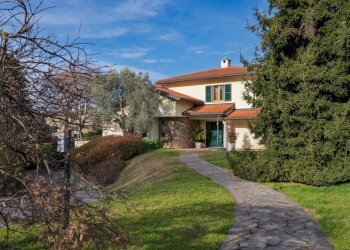 Foto 2 - Villa via faverio
 
26, Villa Guardia - foto 2