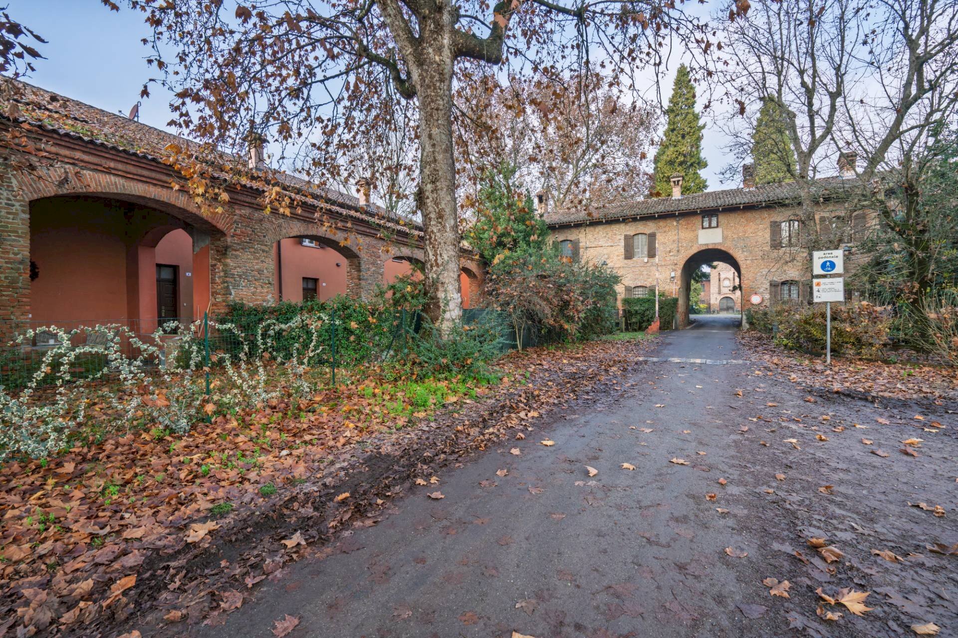 Foto 1 - Villa Vittorio Emanuele II
 
6/8, Peschiera Borromeo - foto 1