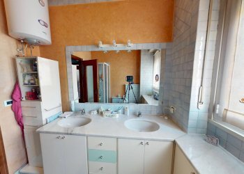 Foto 21 - Four-room apartment Via Forno Canavese
 
6, Torino - photo 21