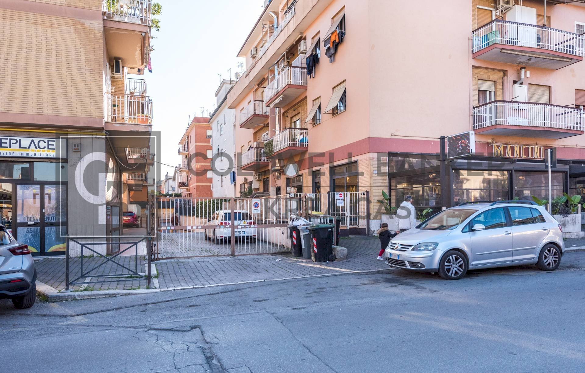 Foto 1 - Box Via di Morena
 
80, Ciampino - foto 1