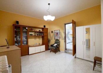 Soggiorno - Casa indipendente Largo San Vito
 
2, Triggiano - foto 3