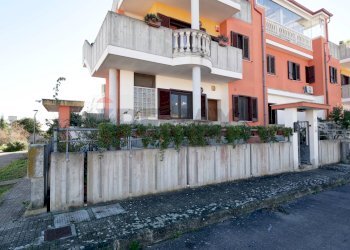 Casa all\'aperto - Casa semi indipendente Piazzetta Antonio Tondo
 
3, Lequile - foto 1