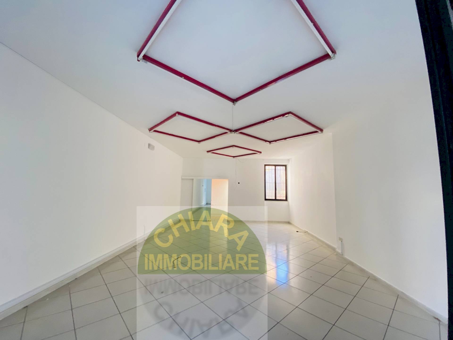 Foto 3 - Commercial Premises Corso Duca degli Abruzzi
 
5, Cupello - photo 3