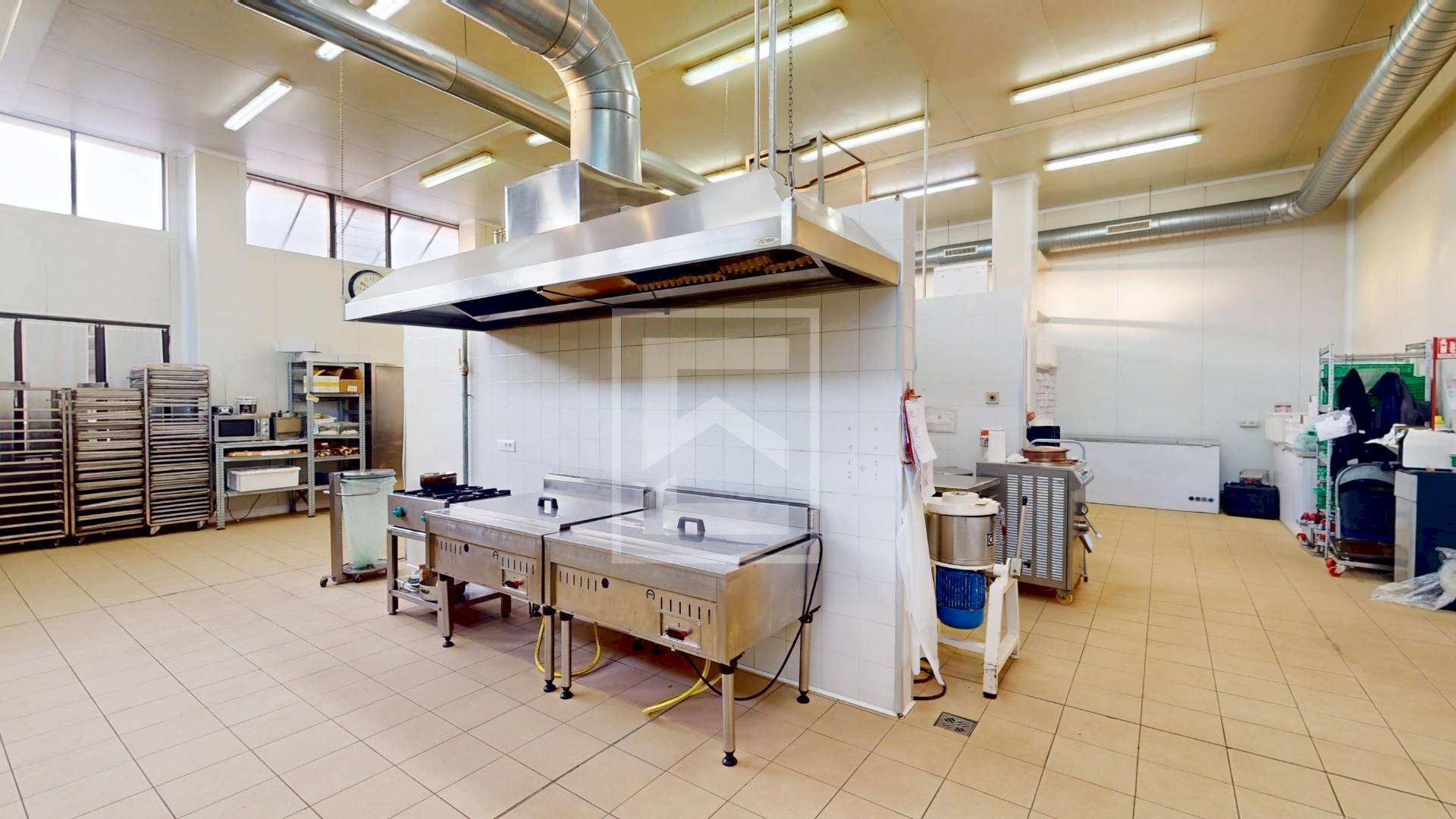 Foto 1 - Commercial Activity VIA NAZIONALE
 
64B, Puegnago sul Garda - photo 1