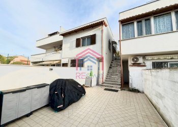 Foto 24 - Trilocale via amalfi
 
52, Pomezia - foto 24