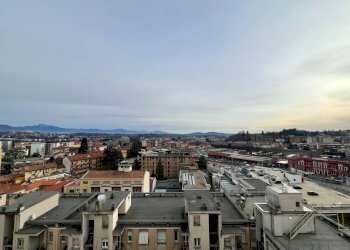 Foto 7 - Quadrilocale Via Rainoldi
 
23, Varese - foto 7