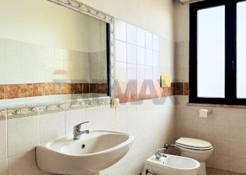 Bagno - Trilocale Via Olbia
 
6, Marrubiu - foto 9