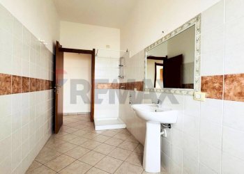 Bagno - Trilocale Via Olbia
 
6, Marrubiu - foto 30