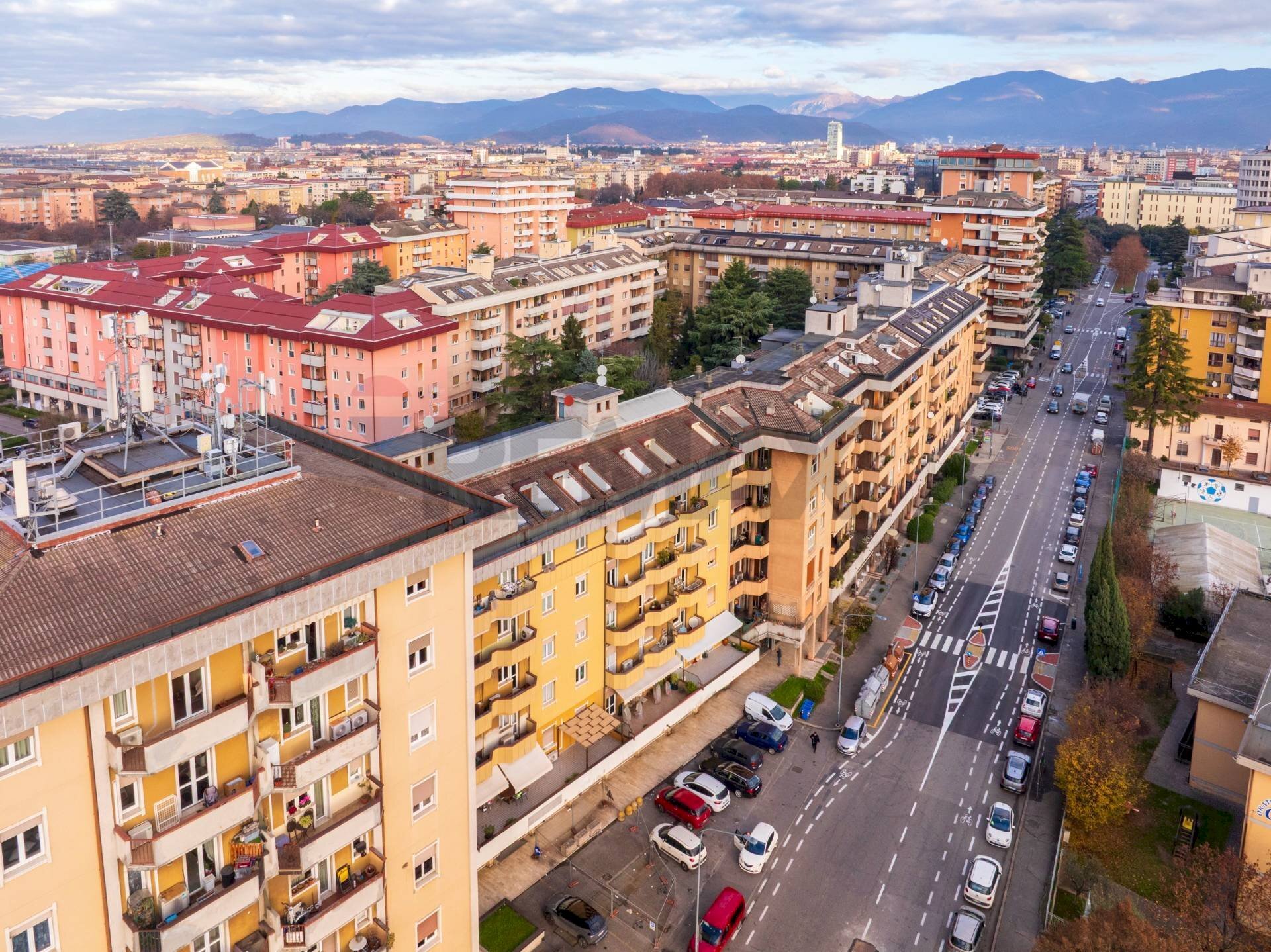 Edificio all\'aperto - Trilocale via Cipro
 
88, Brescia - foto 3
