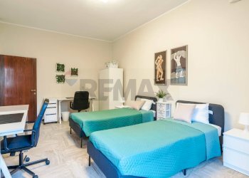 Camera / camera da letto - Trilocale via Cipro
 
88, Brescia - foto 12