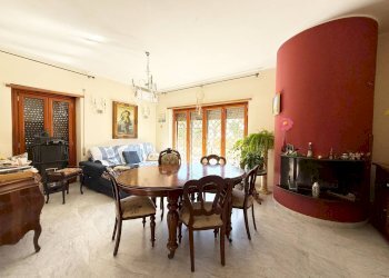 Sala da pranzo - Villa Lungomare delle Sirene, Pomezia - photo 13