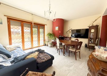 Sala da pranzo - Villa Lungomare delle Sirene, Pomezia - photo 14