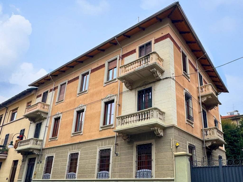 Facciata - Stabile - Palazzo via Pinasca, 12, Torino (zona Campidoglio) - foto 1