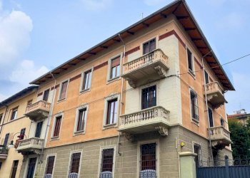 Facciata - Stable - Palace via Pinasca, 12, Torino (neighborhood Campidoglio) - photo 1