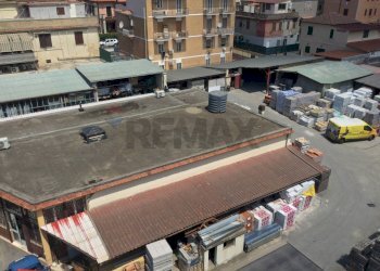 Edificio all\'aperto - Commercial Premises via Cornelia
 
46, Roma - photo 6