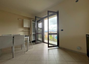 Foto 3 - Quadrilocale traversa III viale crotone
 
2, Catanzaro - foto 3