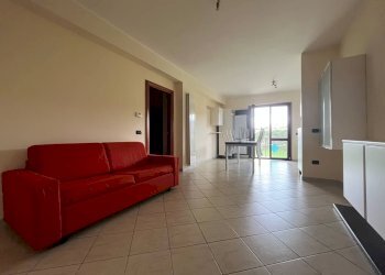 Foto 7 - Quadrilocale traversa III viale crotone
 
2, Catanzaro - foto 7