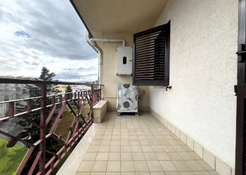 Foto 1 - Quadrilocale traversa III viale crotone
 
2, Catanzaro - foto 1