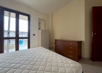 Foto 16 - Quadrilocale traversa III viale crotone
 
2, Catanzaro - foto 16