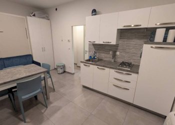 Cucina - Monolocale via Mascarella, 80, Bologna (zona Irnerio) - foto 1