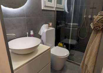 Bagno - Monolocale via Mascarella, 80, Bologna (zona Irnerio) - foto 13