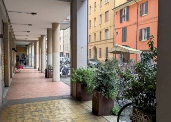 Interno palazzo - Monolocale via Mascarella, 80, Bologna (zona Irnerio) - foto 15