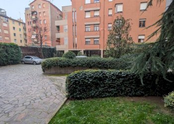 Cortile interno - One-room apartment via Mascarella, 80, Bologna (neighborhood Irnerio) - photo 23