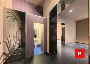 Foto 3 - Commercial Premises via san carlo, Caserta - photo 3