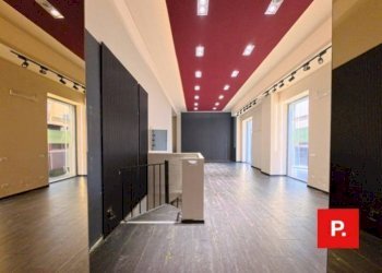 Foto 13 - Commercial Premises via san carlo, Caserta - photo 13