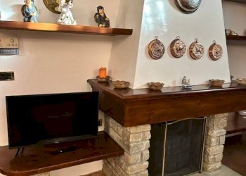 Salone - Bilocale via Giuseppe Mazzini, 22, Bardonecchia - foto 3