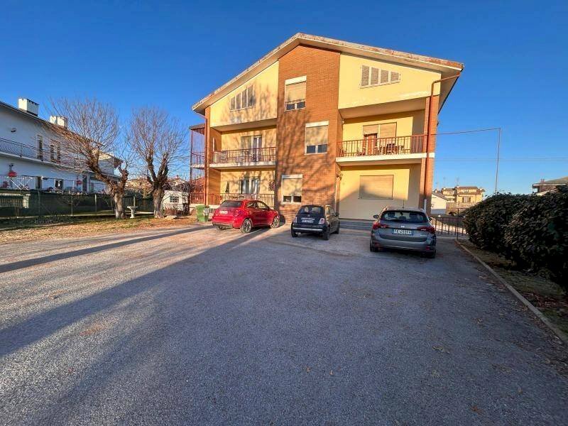 Facciata - Four-room apartment via Margarita, 1, Beinette - photo 1