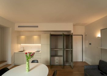 Salone - Monolocale via San Francesco di Paola, 3, Torino (zona Centro) - foto 6